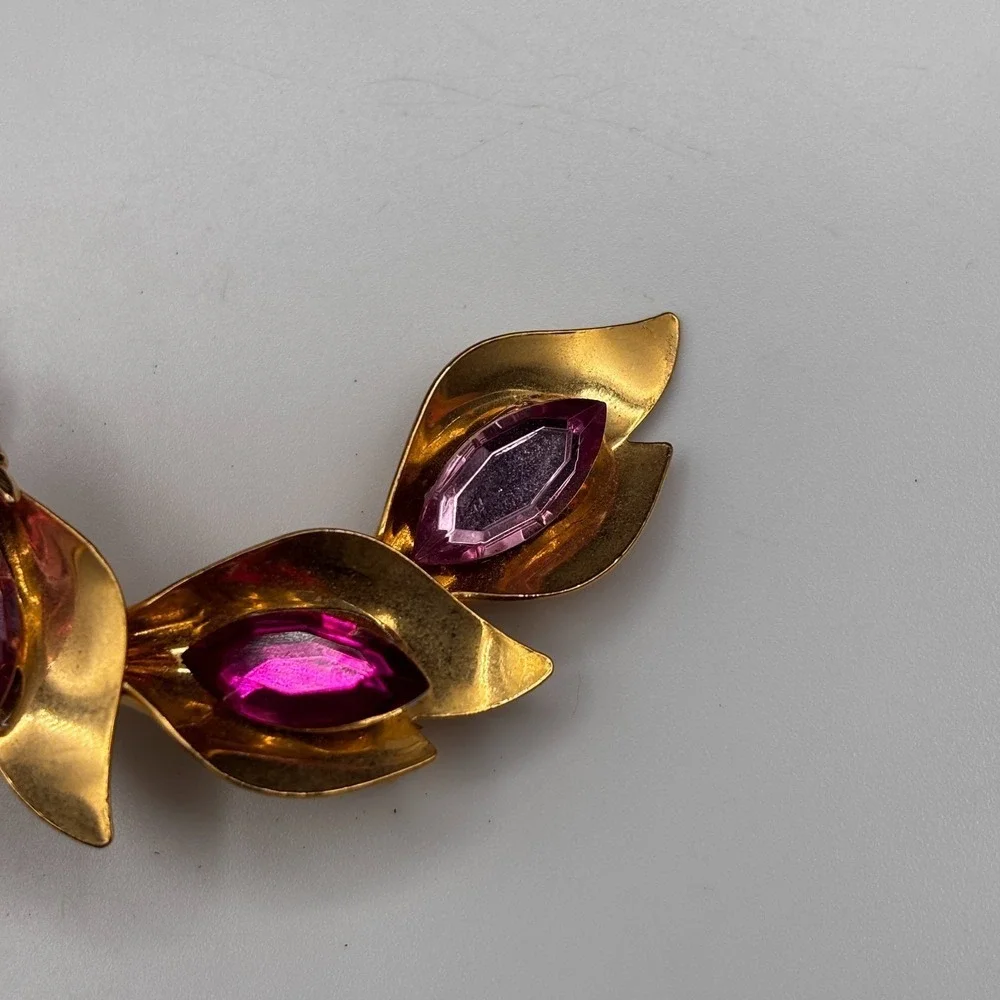Glorius Vtg 60s Gold Tone Pink Marquis Rhinestone‎ Leaf Brooch Costume Jewelry